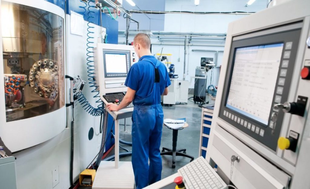 zarobki programisty cnc